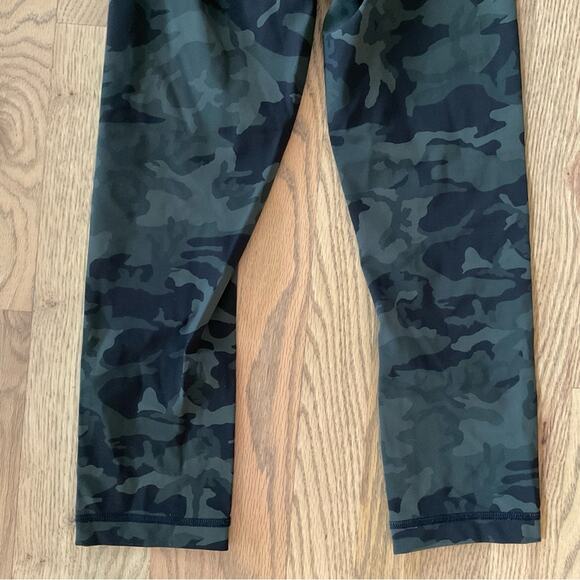 Lululemon Align Crop 21” Incognito Camo Multi Green - Picture 2 of 11